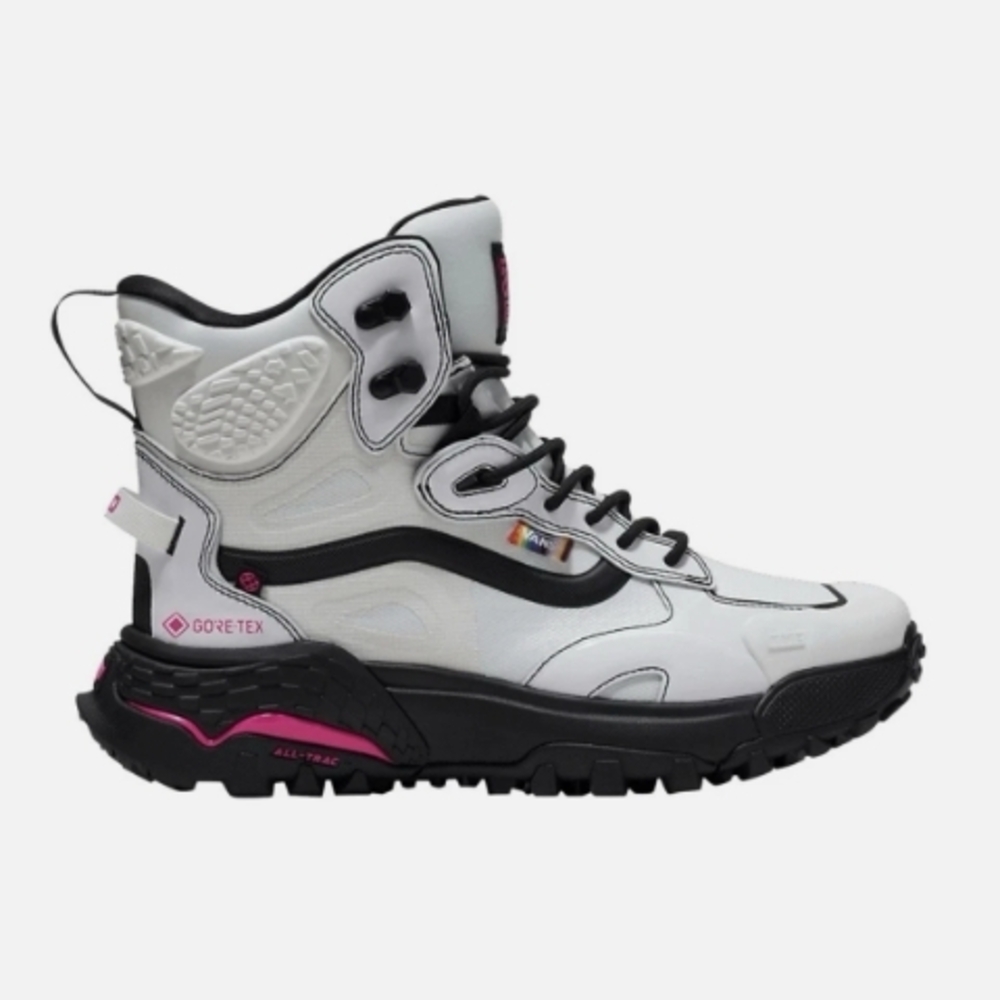 New Vans MTE Crestline Adv Goretex Men’s Size 10, Unisex Hiking Boot White Shoe
